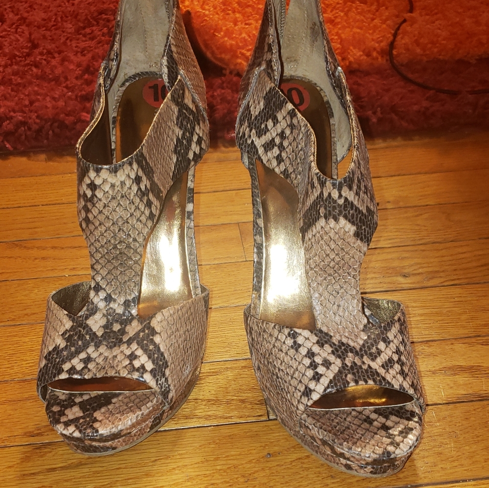 Women shoes